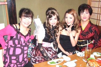 (16)東京化粧男子宣言2009 -6審査員と優勝者.jpg